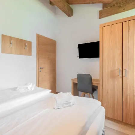 Detached Luxury With Sauna Niedernsill